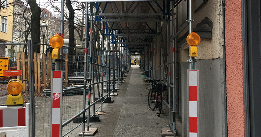 Gotthardt-Geruestbau-Passantenschutzdächer